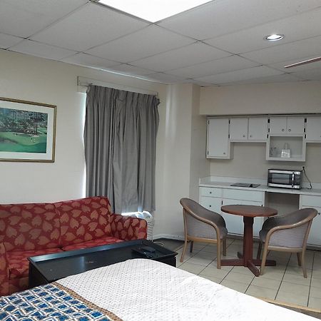 Zainee Inc Budgetel Inn And Suites Augusta Exteriér fotografie