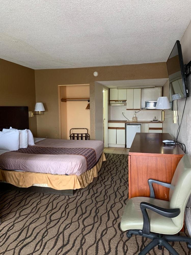 Zainee Inc Budgetel Inn And Suites Augusta Exteriér fotografie